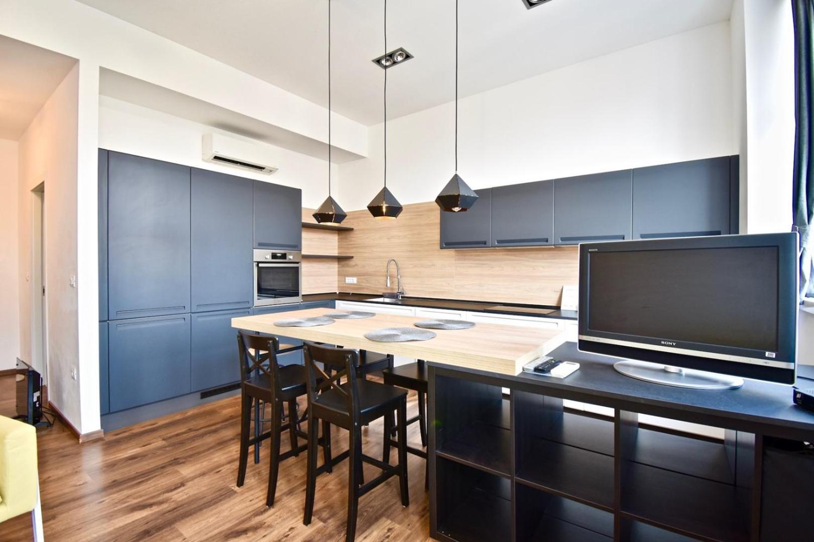 Modern With 2 Bedrooms Near Arena Pula