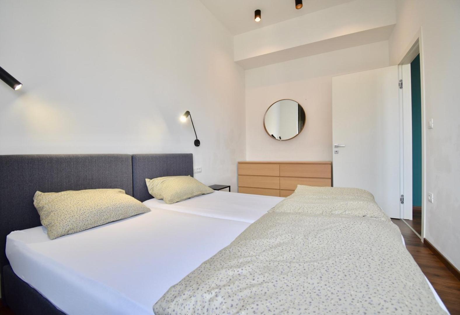 Modern With 2 Bedrooms Near Arena Apartman Pula